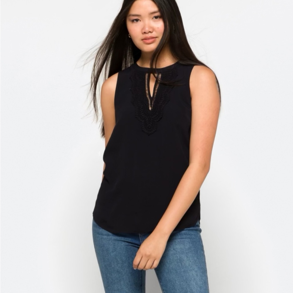 DANIEL RAINN
Quin Keyhole Crochet Blouse, women’s size S